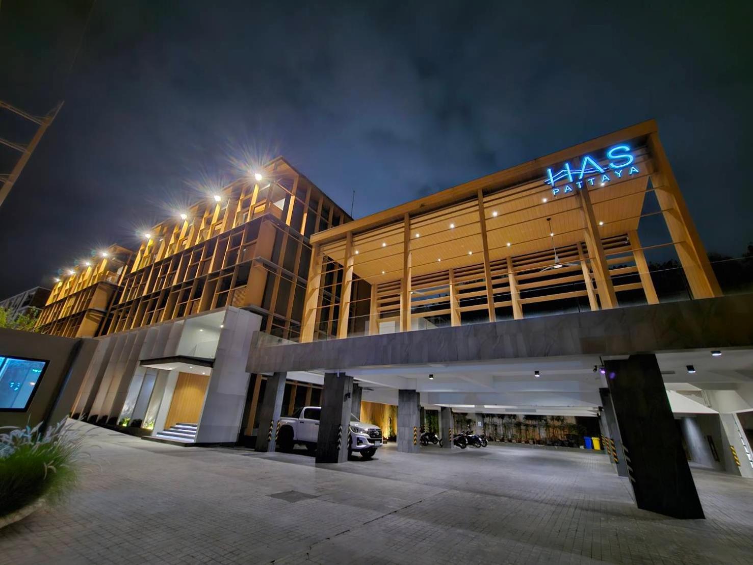 Has Pattaya Hotel Exterior photo